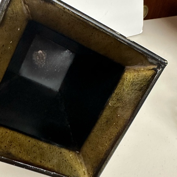 Celebrating Home Contemporary Green Vase - Picture 2 of 12